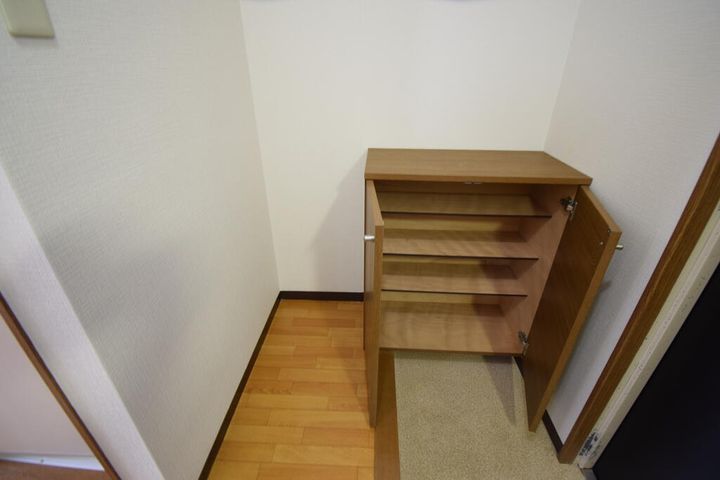 ロビンソンプレイスの玄関