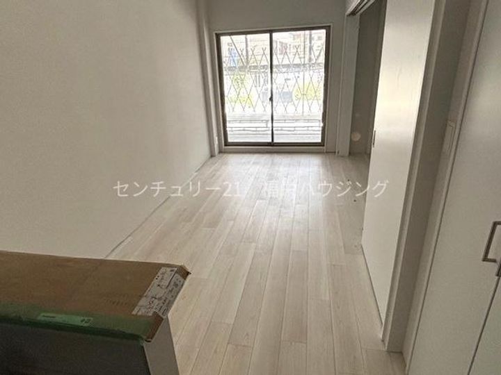 横堤駅上マンション誕生です★Lu・RaRa諸口の居間