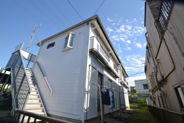 コスモハイツの外観