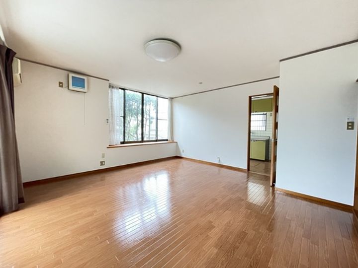 広島県広島市安芸区中野東1(一戸建)の賃貸物件の居間