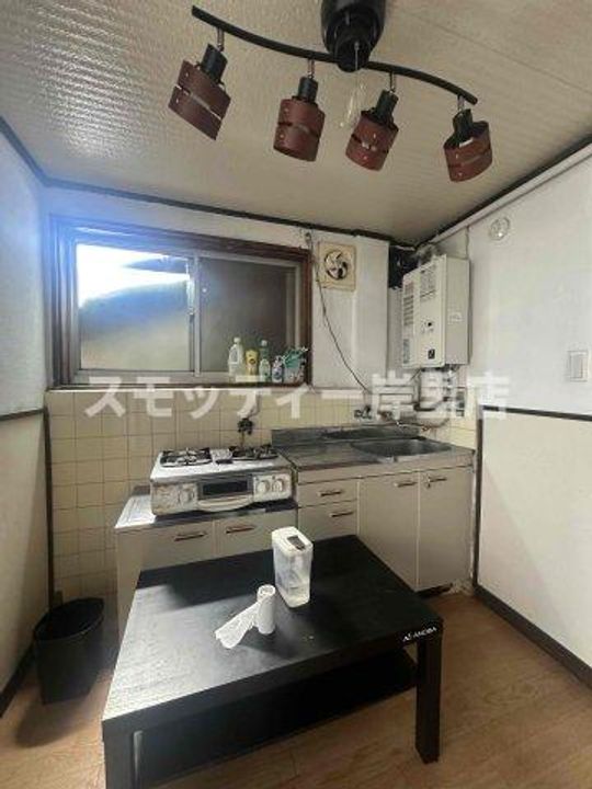 プロパティー千本南のキッチン