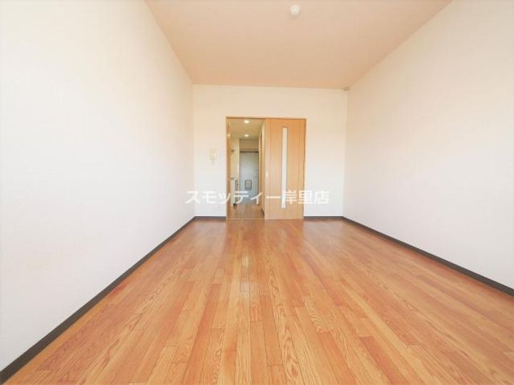 イセハイツの内装