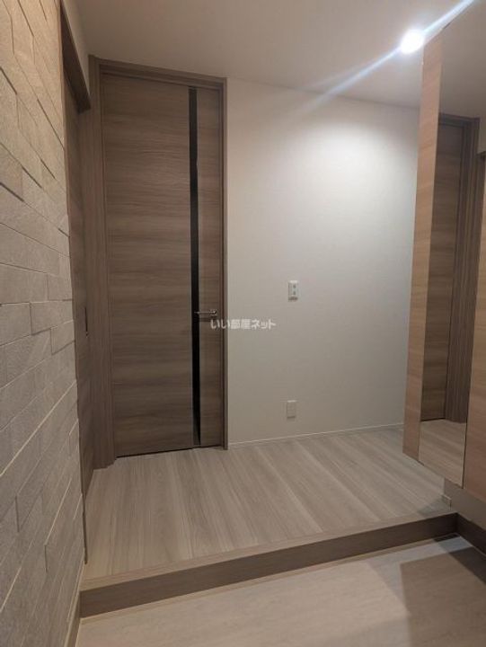 大阪府堺市西区上野芝向ヶ丘町2(アパート)の賃貸物件の玄関