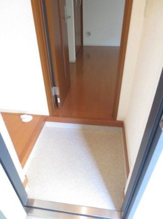 アドバンテージ08の玄関