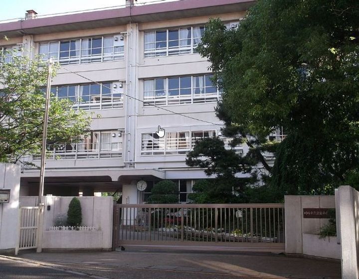 アドバンテージ08の周辺