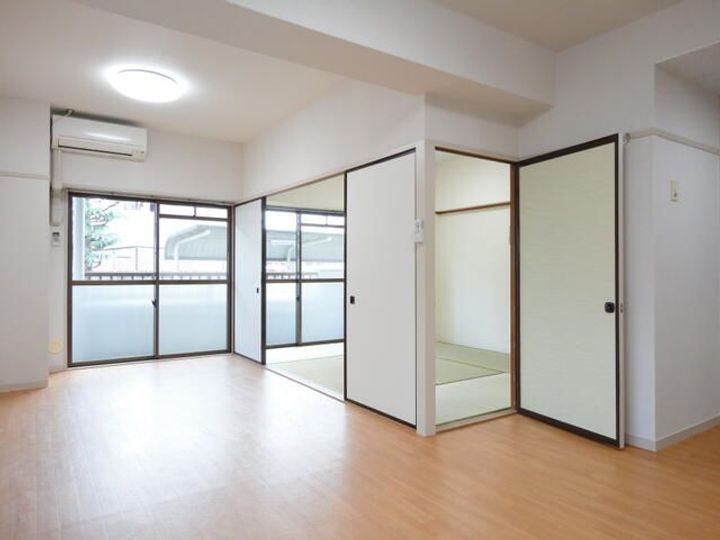 ニューライフ高嶺の内装