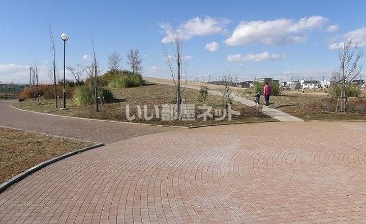 埼玉県吉川市美南1(アパート)の賃貸物件の周辺