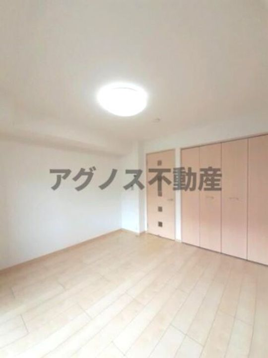 un deux troisの内装