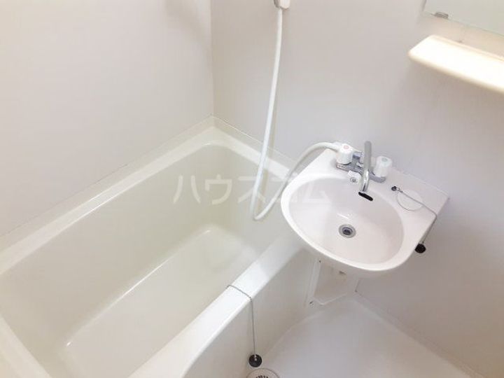 ヴィラエスポワールIIの風呂