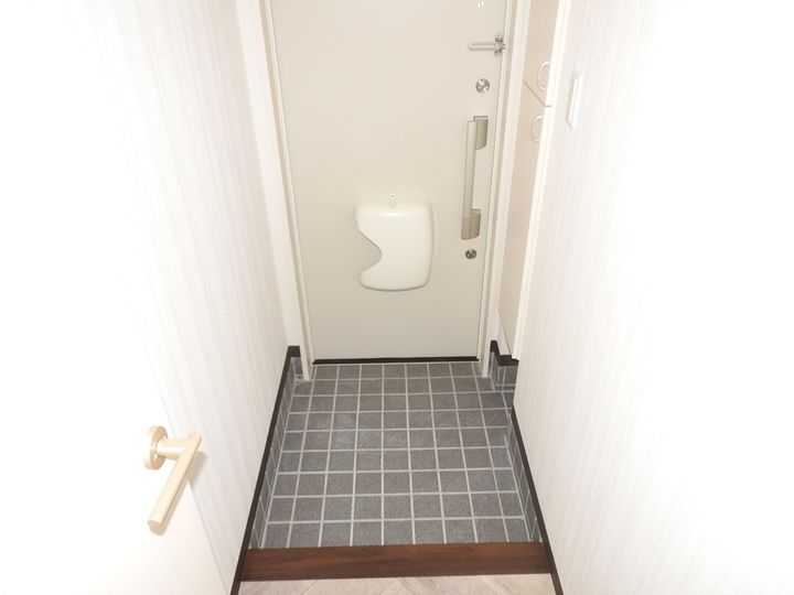 長崎県長崎市女の都1(アパート)の賃貸物件の玄関