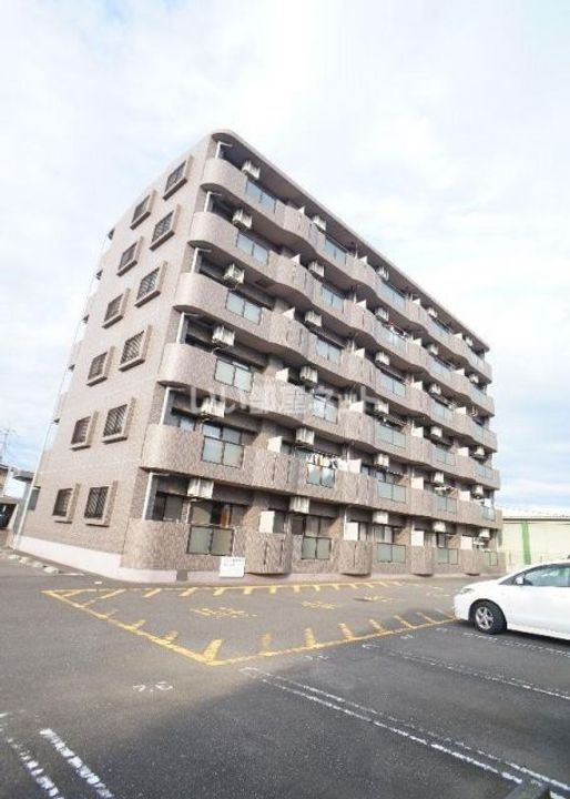 群馬県伊勢崎市昭和町(マンション)の賃貸物件の外観