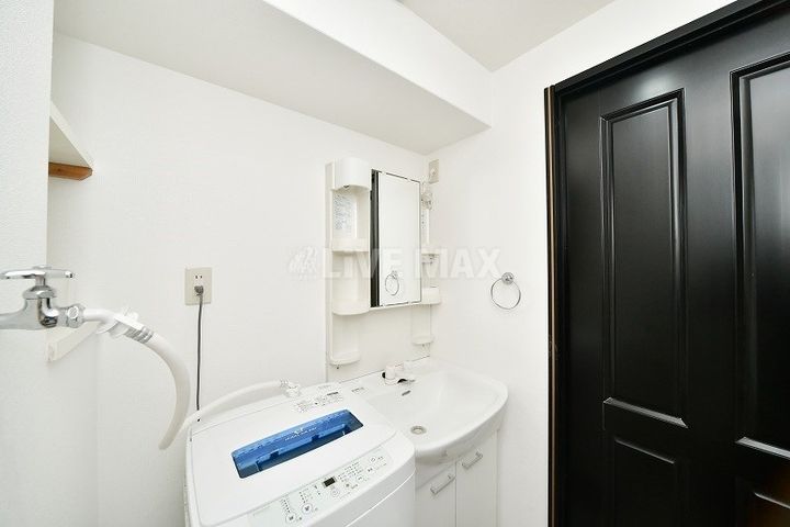 BOND BLD.IVの内装