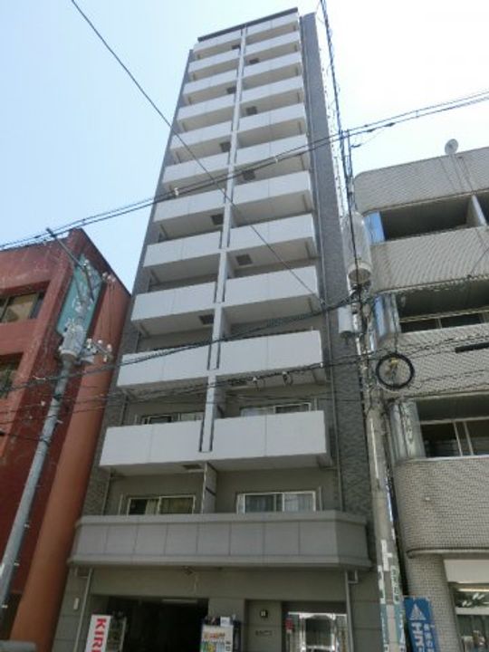 BOND BLD.IVの外観