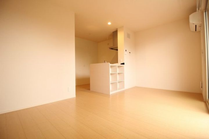 リェス ソーンツェ B棟の居間