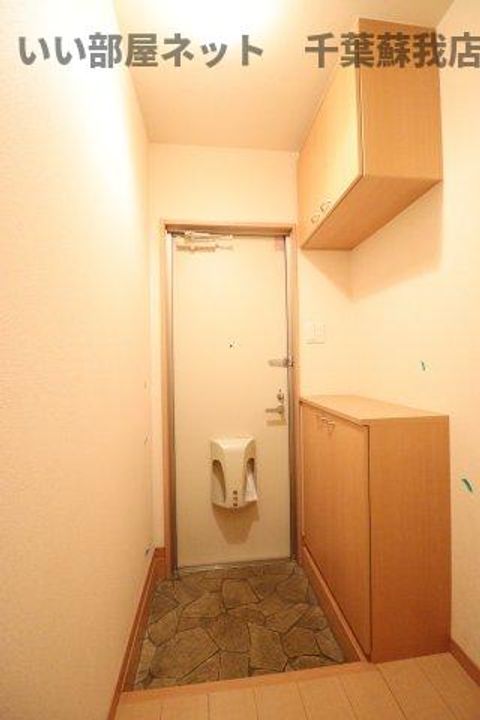 コモドカーサの玄関
