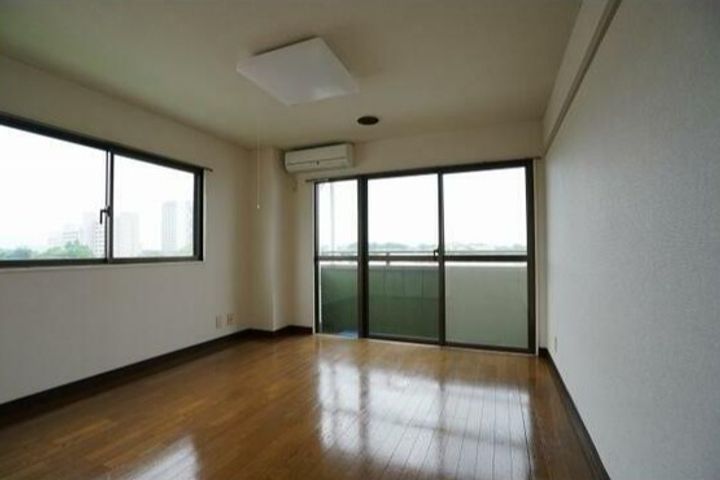 神奈川県横浜市緑区長津田町(マンション)の賃貸物件の居間