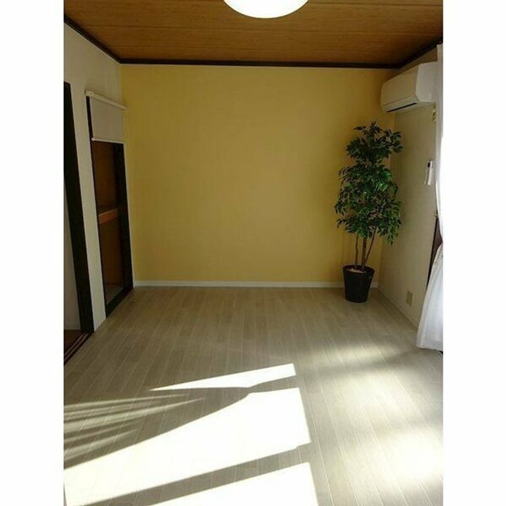 栃木県下都賀郡壬生町落合3(アパート)の賃貸物件の居間