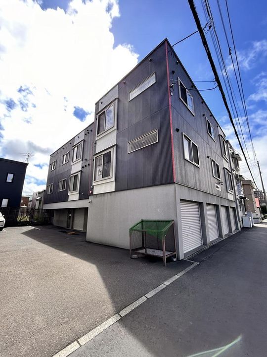 ルポ・プルミエールの外観