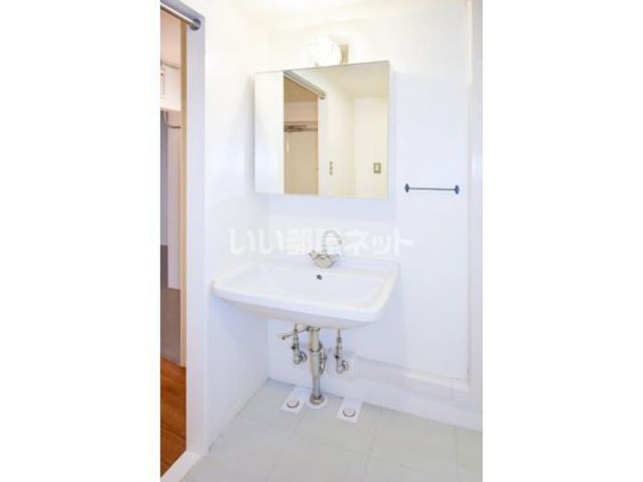 鳴海 301号棟の内装