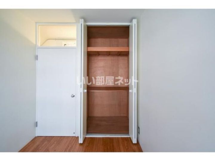 鳴海 301号棟の内装