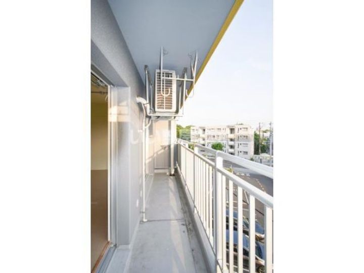 鳴海 301号棟の内装