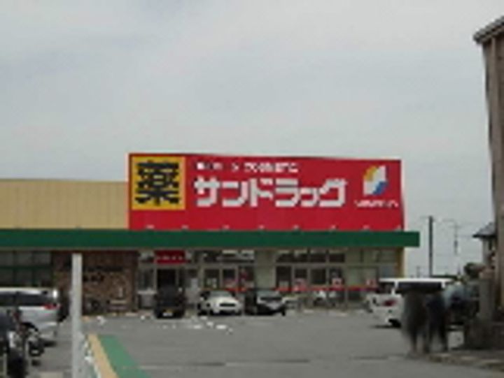 ドミトリーヒロの周辺