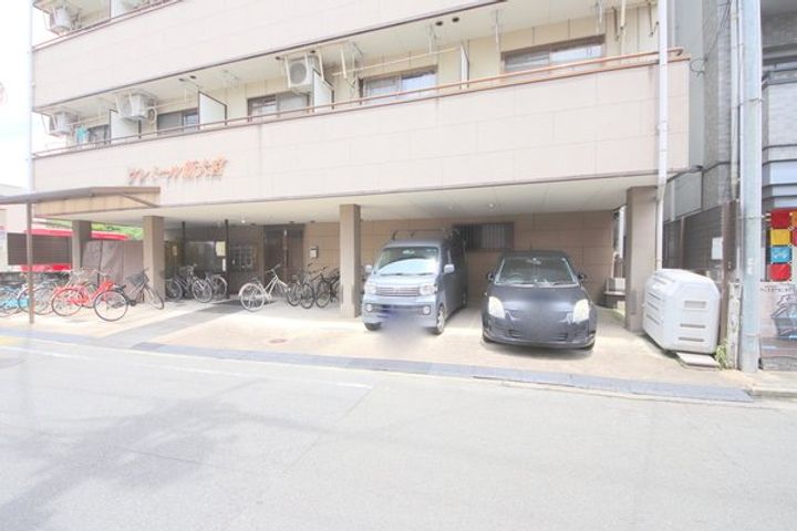 プレミール新大宮の地図