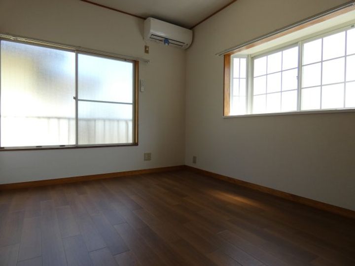 コスモハイムの居間