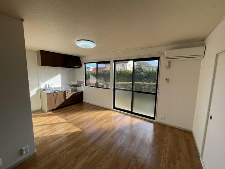 岐阜県岐阜市又丸村中(アパート)の賃貸物件の居間