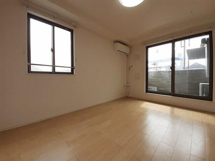 神奈川県川崎市高津区千年(アパート)の賃貸物件の居間