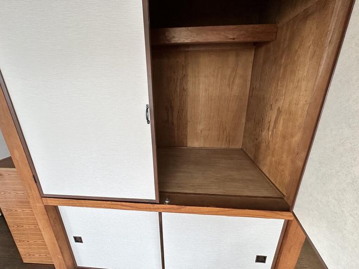 ルートサイド266の内装