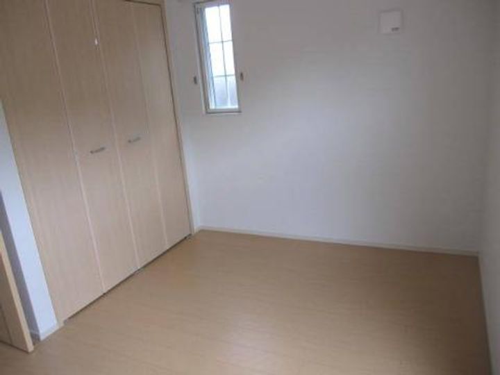 愛媛県宇和島市丸穂町3(アパート)の賃貸物件の居間