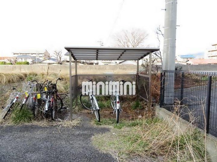 リバーサイドコーポ西村の地図
