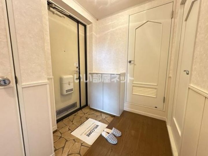 栃木県宇都宮市下栗1(マンション)の賃貸物件の玄関