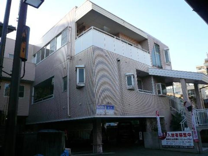 シティ・ルネッサンスの外観