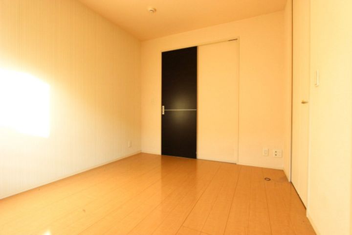 エメラルドサイネンEの内装