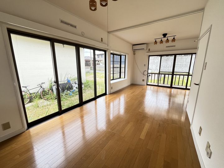 新潟県新潟市西区浦山4(一戸建)の賃貸物件の居間