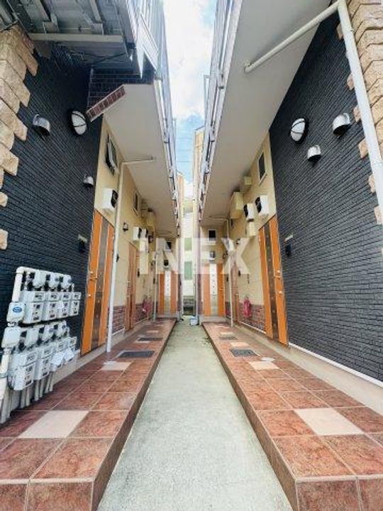 神奈川県横浜市港南区港南6(アパート)の賃貸物件の地図