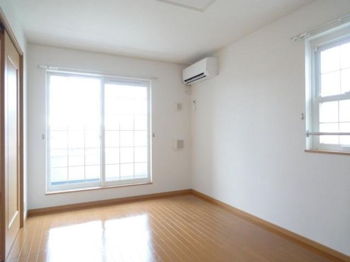 神奈川県南足柄市和田河原(アパート)の賃貸物件の居間