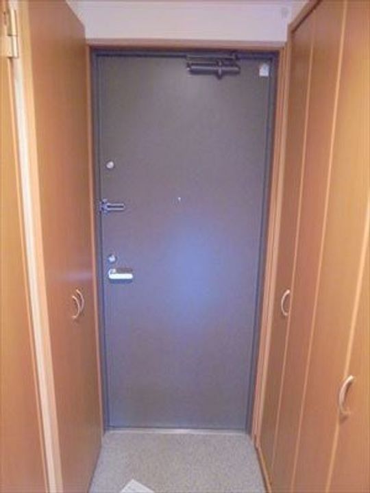 東京都新宿区上落合3(マンション)の賃貸物件の玄関