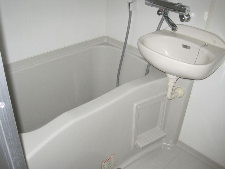 レオパレス栄町の風呂