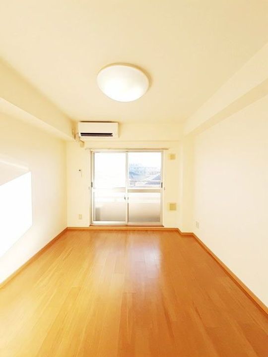 東京都昭島市中神町(マンション)の賃貸物件の居間