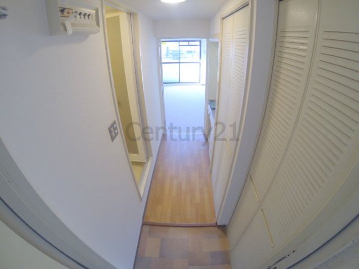 センチュリーショウエイ1の玄関