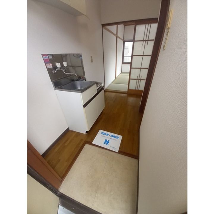 コーポシオンの玄関