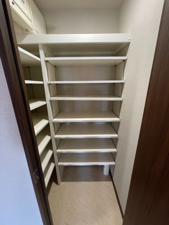 東京都港区芝浦4(マンション)の賃貸物件の玄関