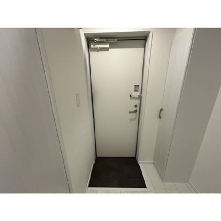 MQuarto柏IIの玄関