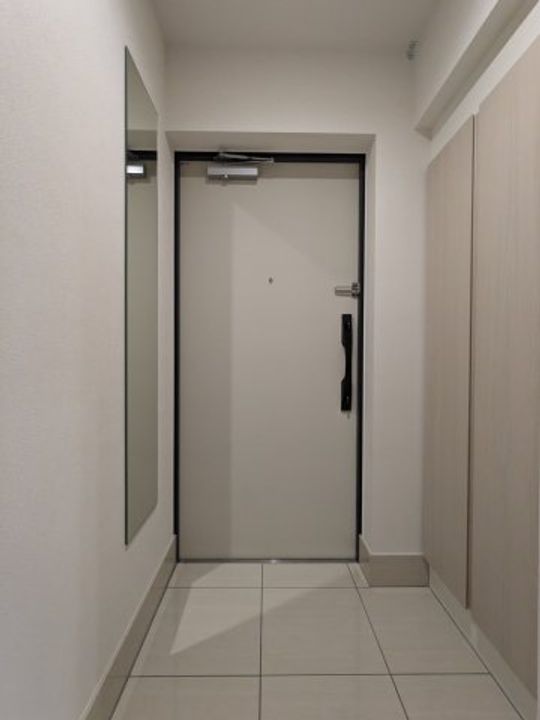 ジェイアール稲毛駅前レジデンスの玄関
