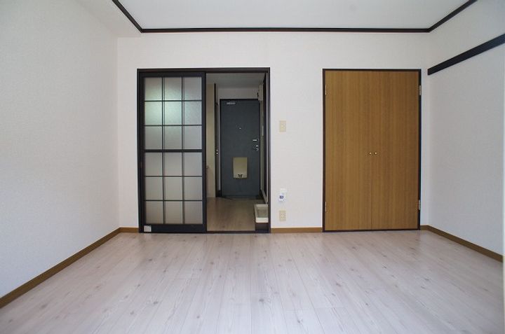 いずみハイツの居間