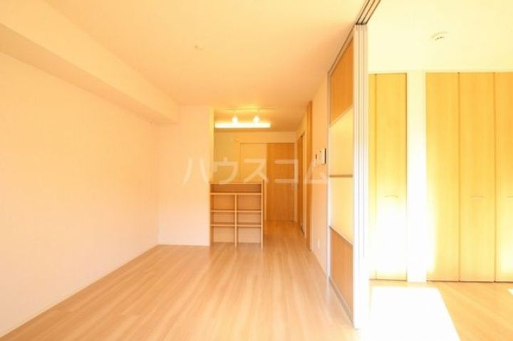 大黒屋ハイツ 一番館の居間