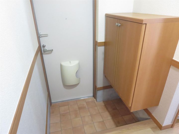 エコシティ幸IIの玄関